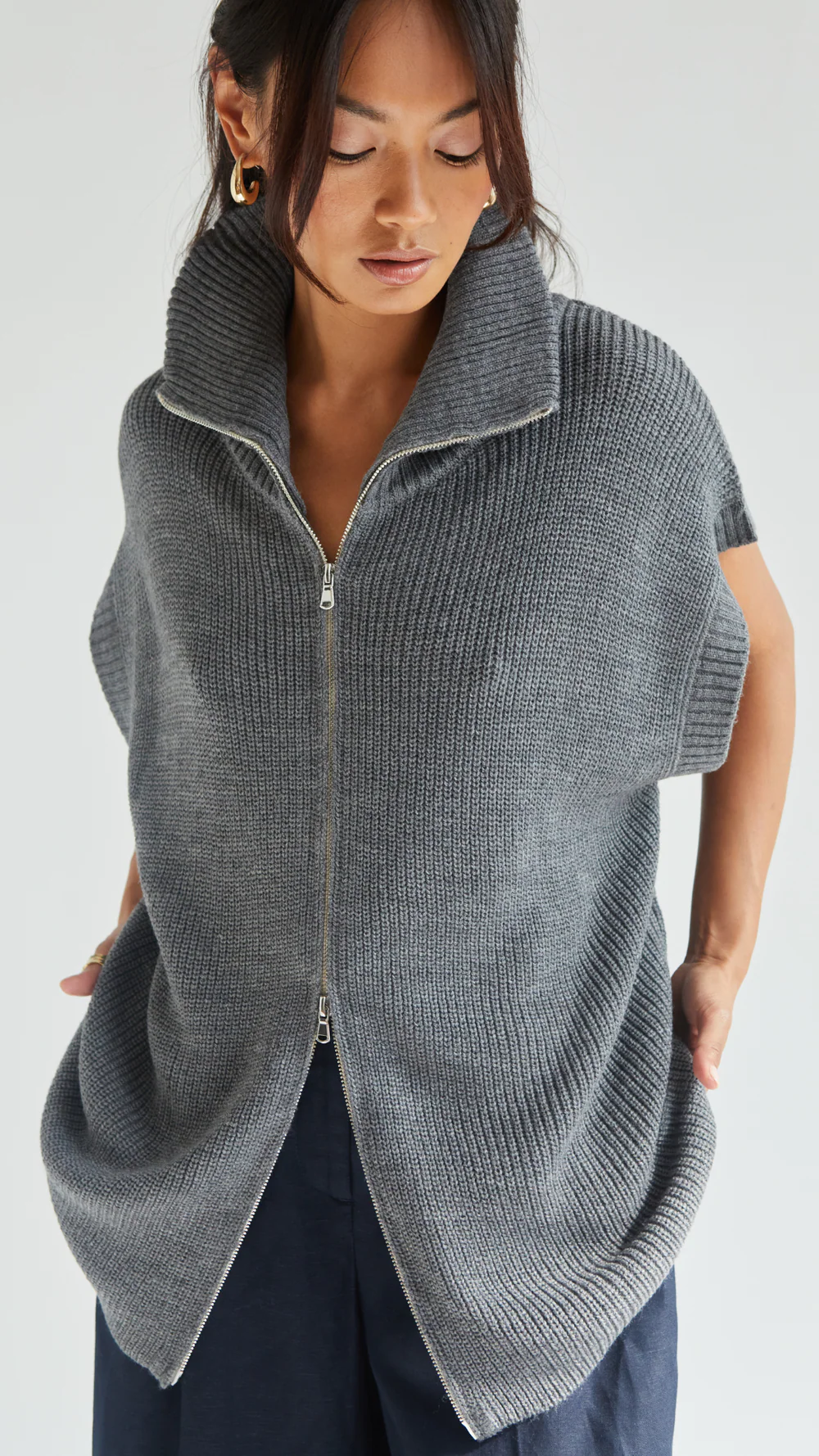 Millie Sleeveless Cardigan - Grey