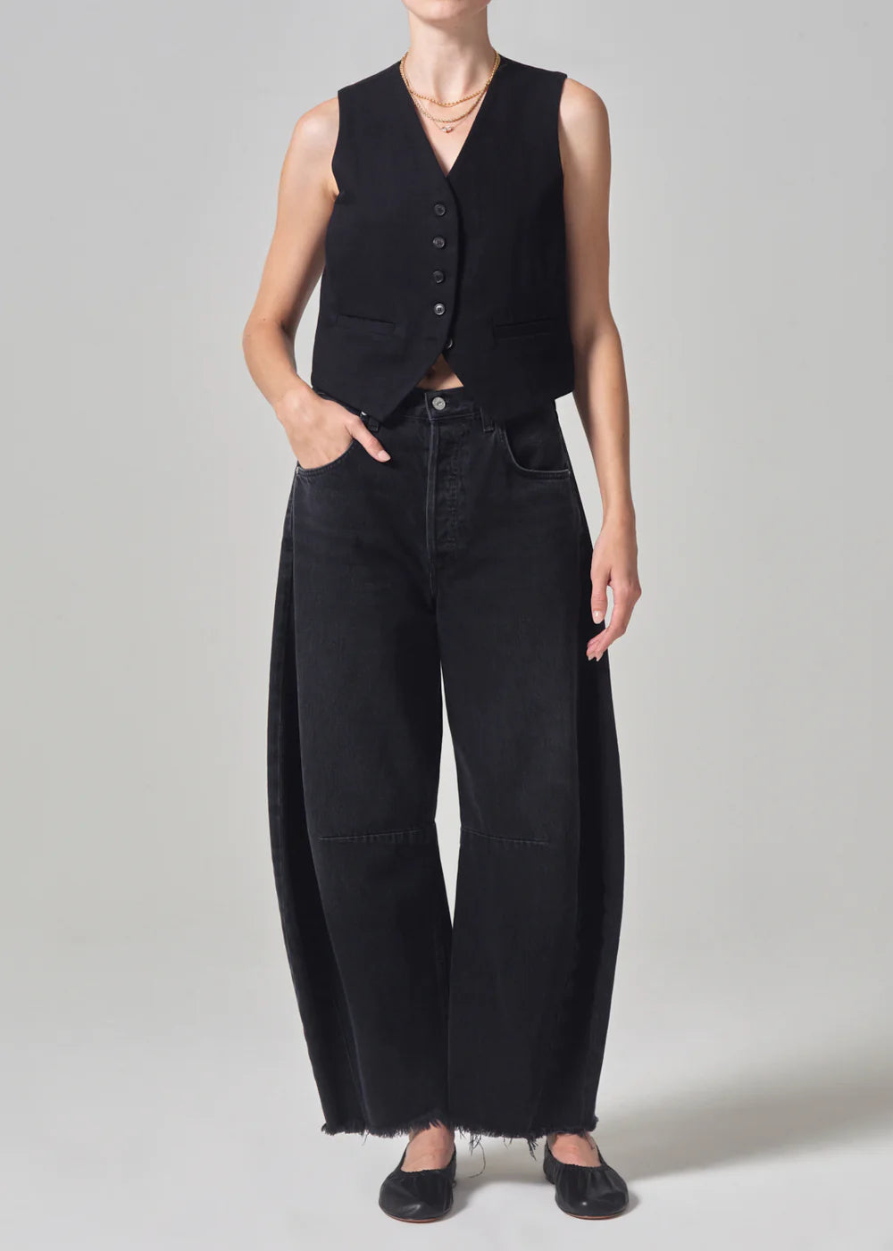 Sierra Vest - Black