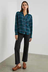 Brady Shirt - Pine Fuchsia