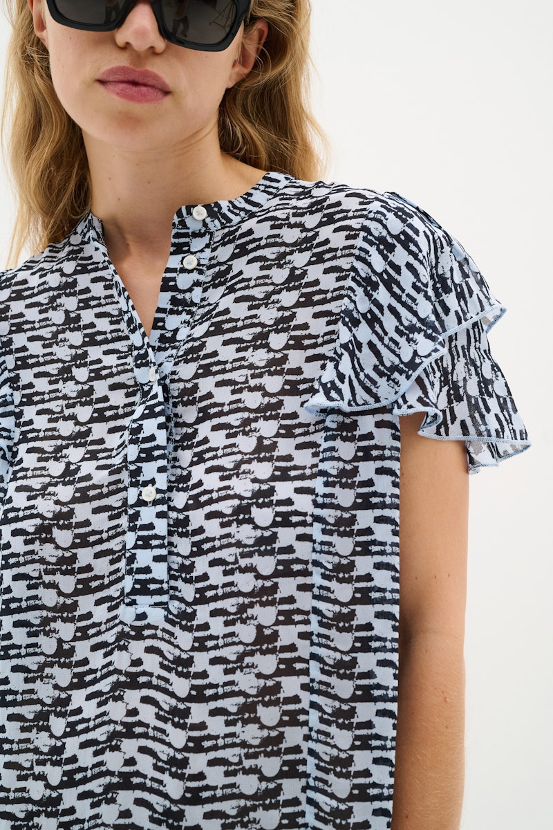Cessie Blouse - Blue Diffused Wall