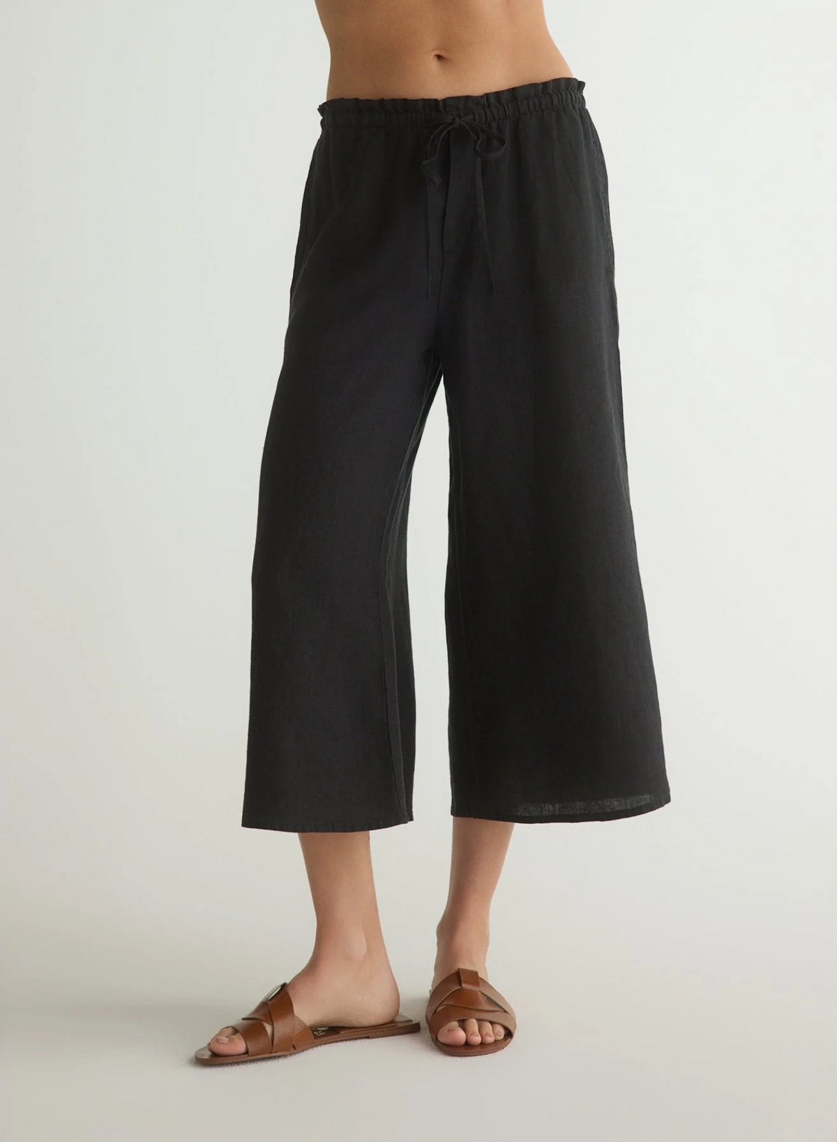 Ruffle Waist Wide Leg Crop - Black