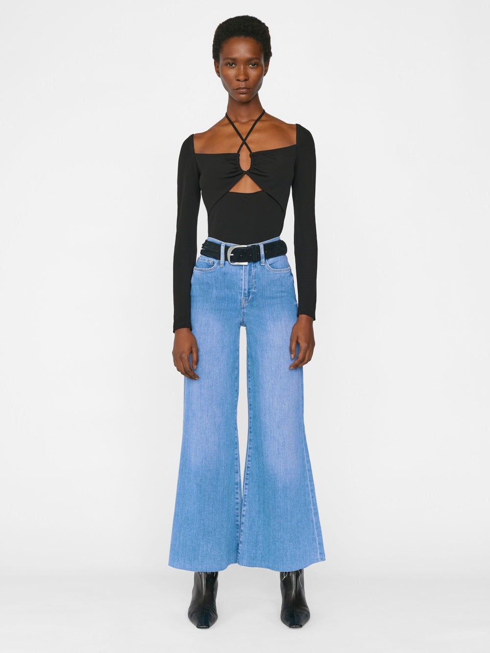 Le Palazzo Crop - Jonah