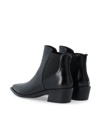Biablake Chelsea Boot - Black