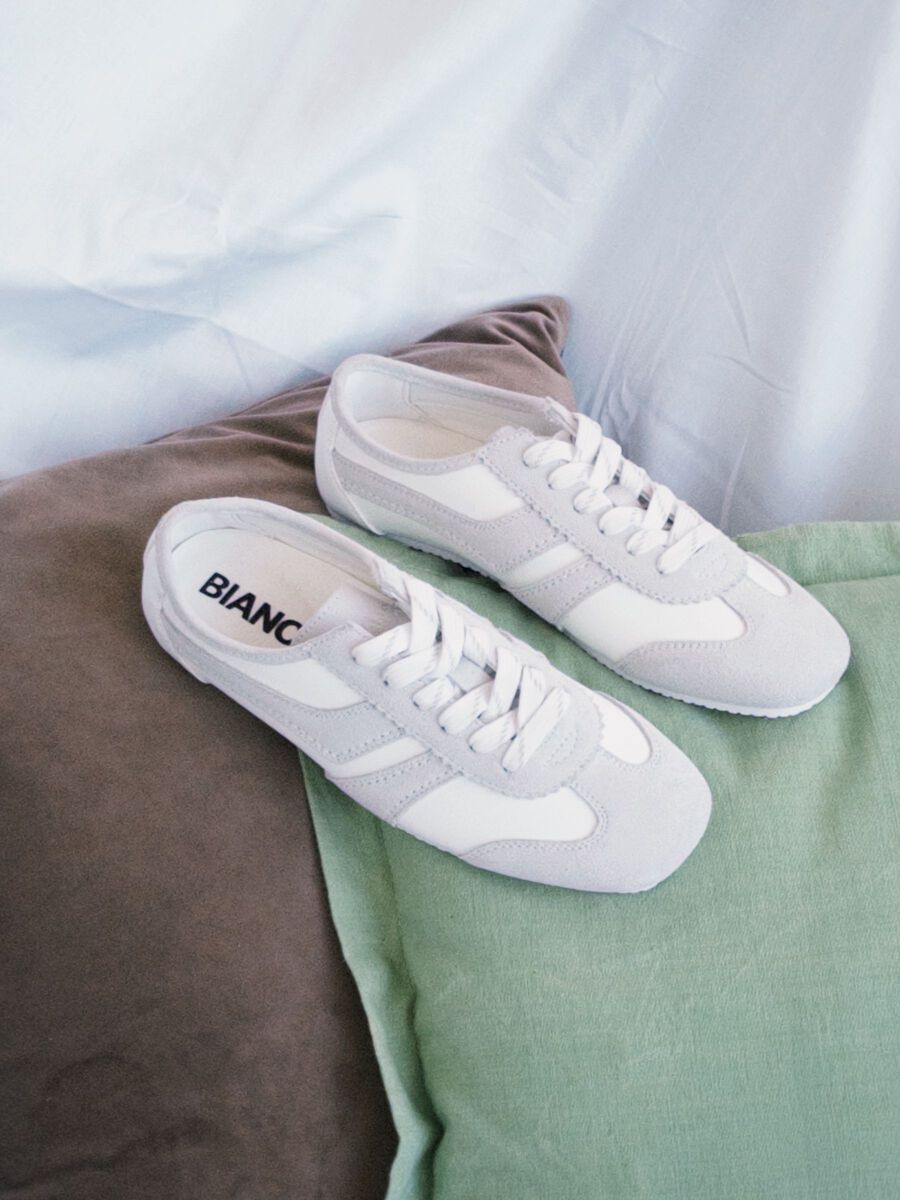 Biafrede Trainers - White