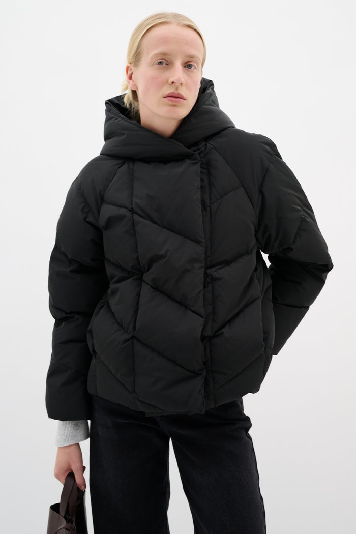 Yaz Short Coat - Black