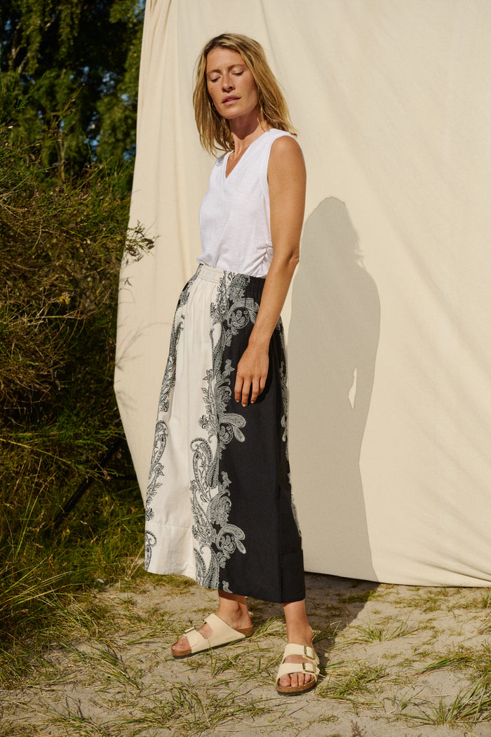 Robin Skirt - Black Paisley