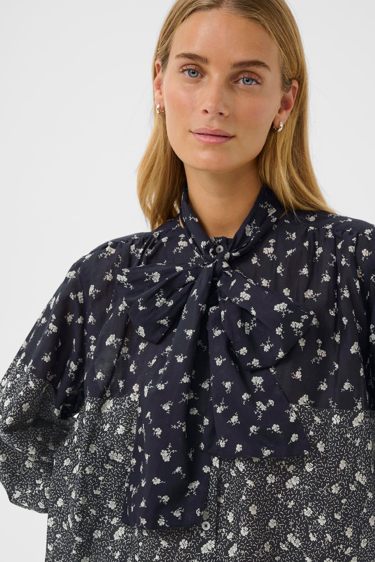 Yanina Blouse - Dark Navy Fragile