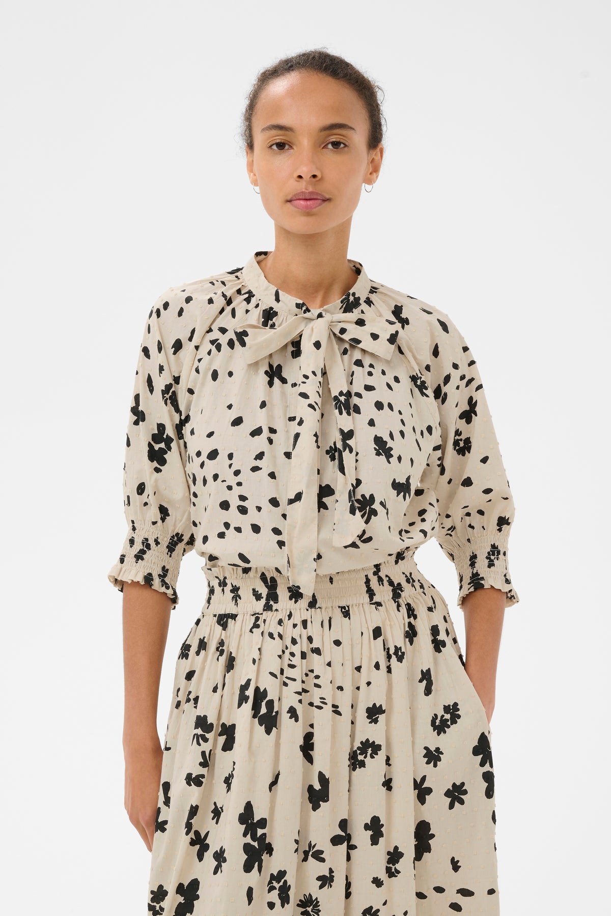 Almera Shirt - Black Dot Flower Print