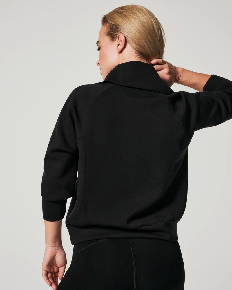 AirEssentials Half Zip - Very Black