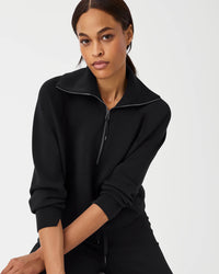 AirEssentials Half Zip - Very Black