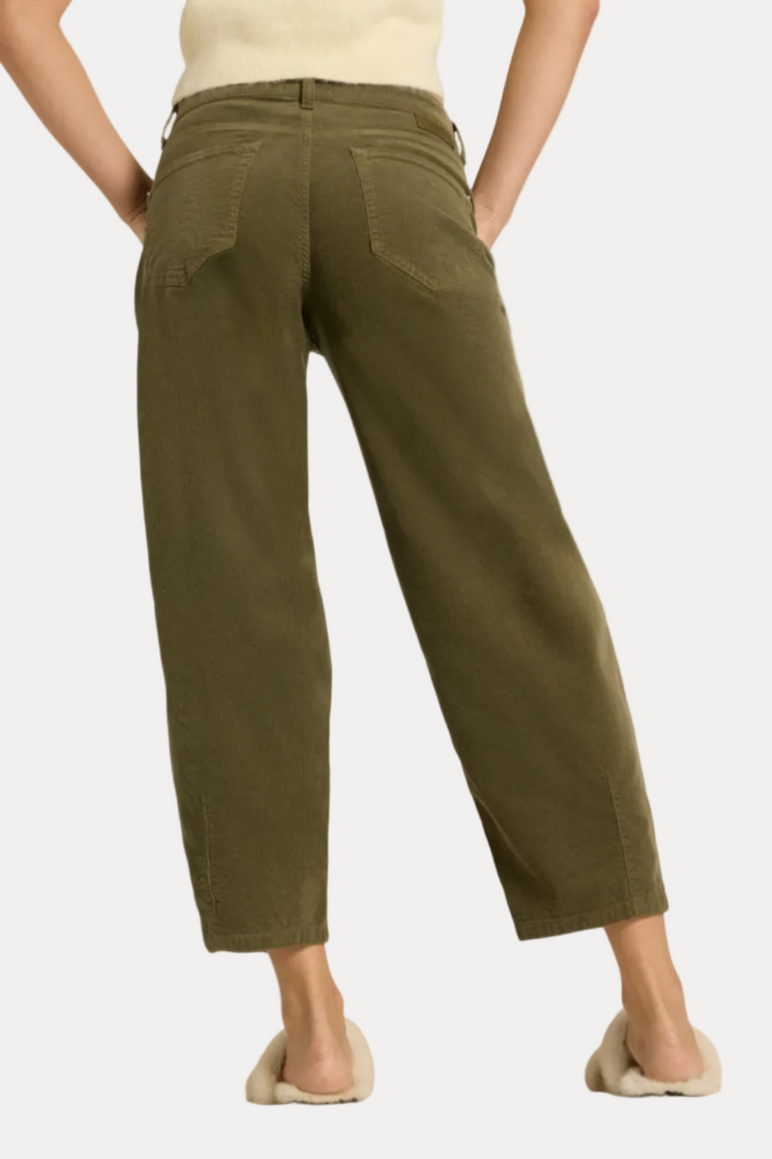 Elin Pant - Evergreen
