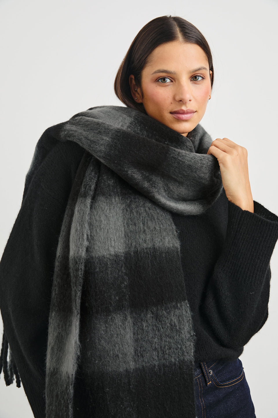 Oslo Scarf - Charcoal Black