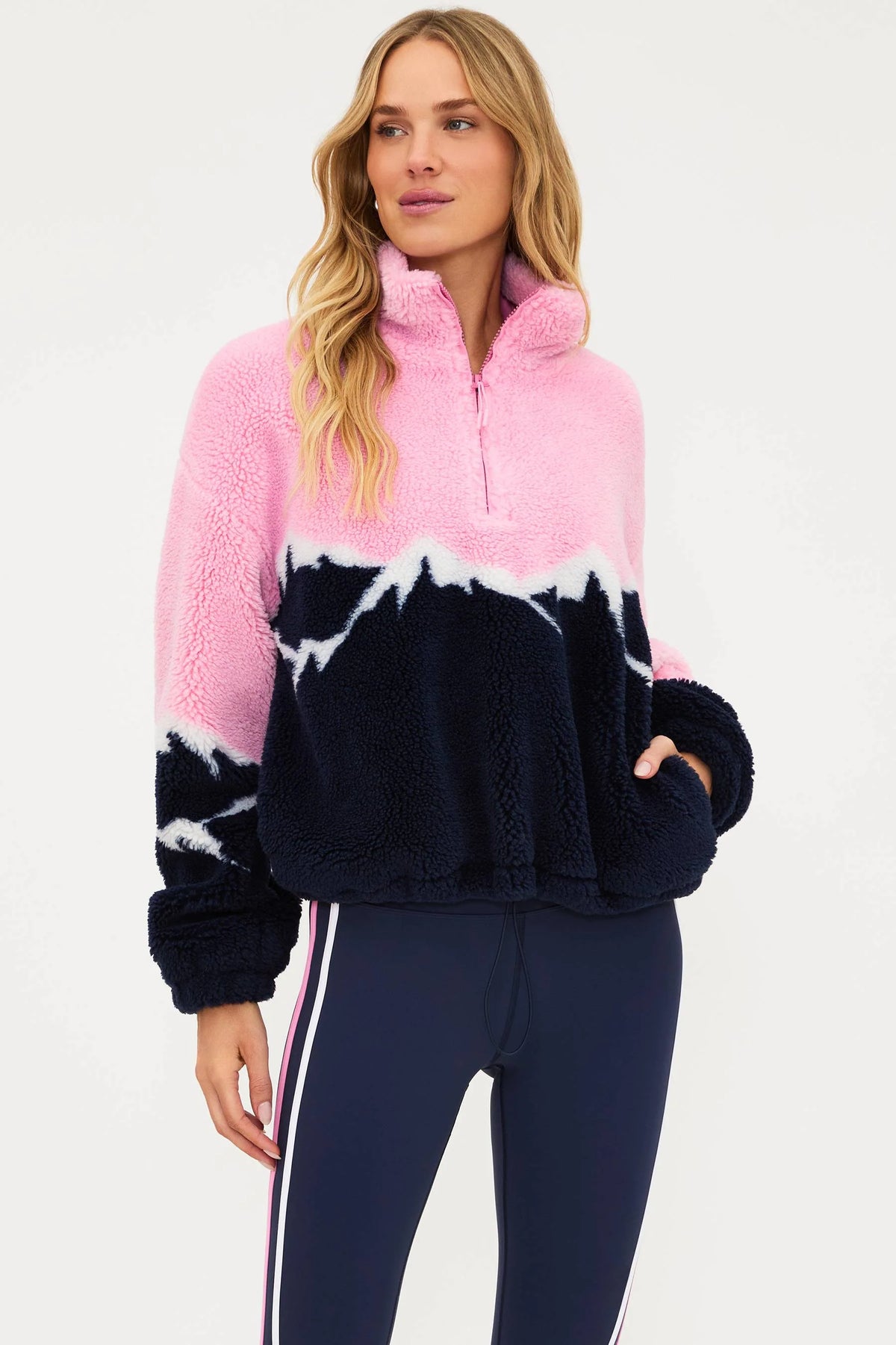 Leona Sherpa Top - Snowy Peaks