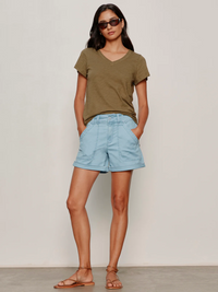 Wander On Short - Skyline