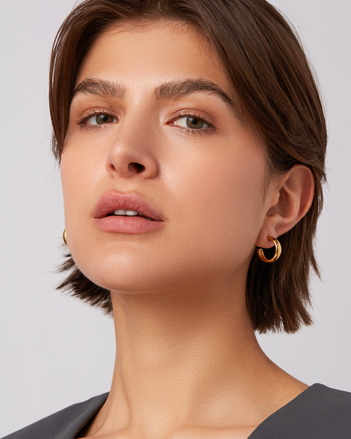 Staple Hoops Small - Gold