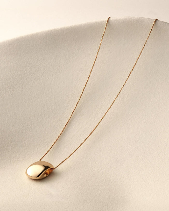 Leon Pendant Necklace - Gold