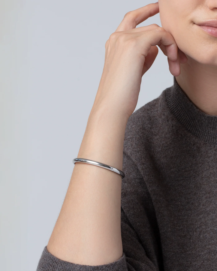 Remi Bangle - Water Resistant - Silver
