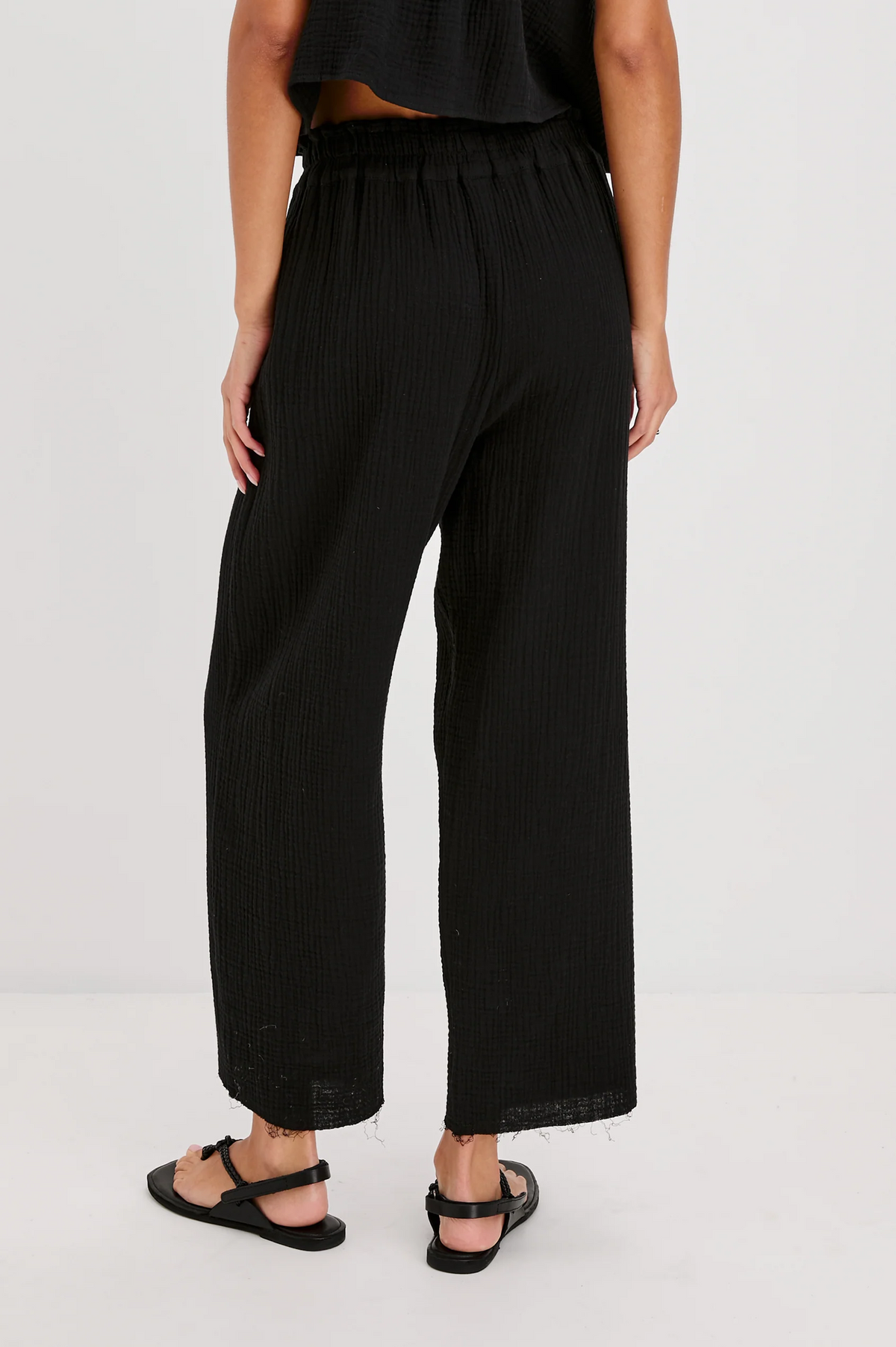 Leon Crop - Black Gauze