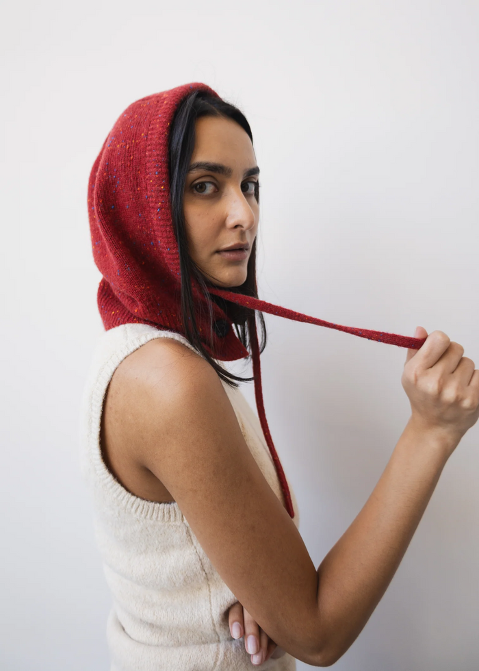 Bara Hood - Holly Berry
