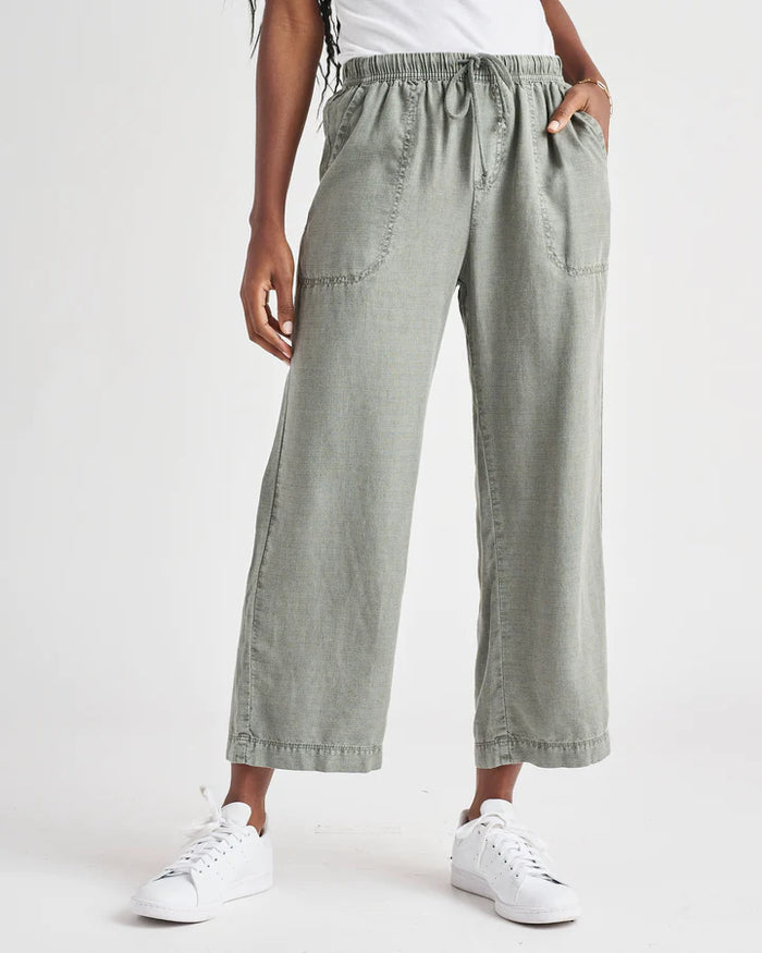 Angie Crop - Soft Vintage Olive Branch