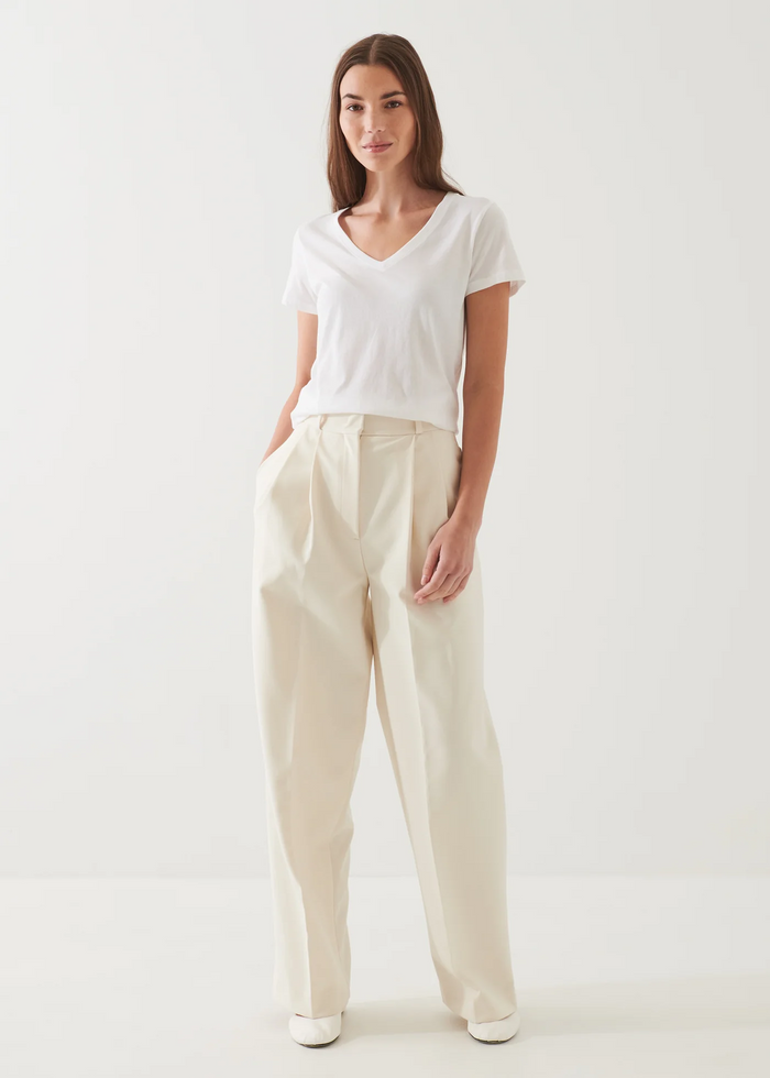 SS Pima Classic Fit VNeck- White