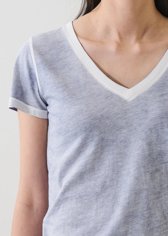 SS Classic Reverse Spray VNeck - Pacific Blue