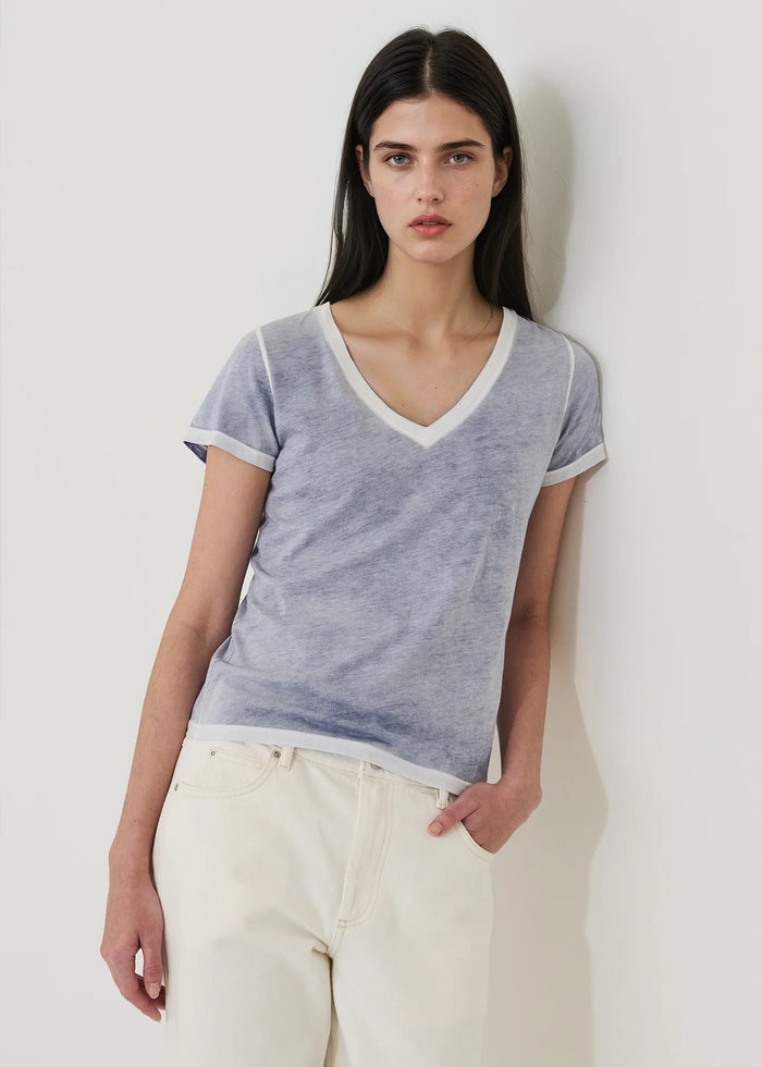 SS Classic Reverse Spray VNeck - Pacific Blue