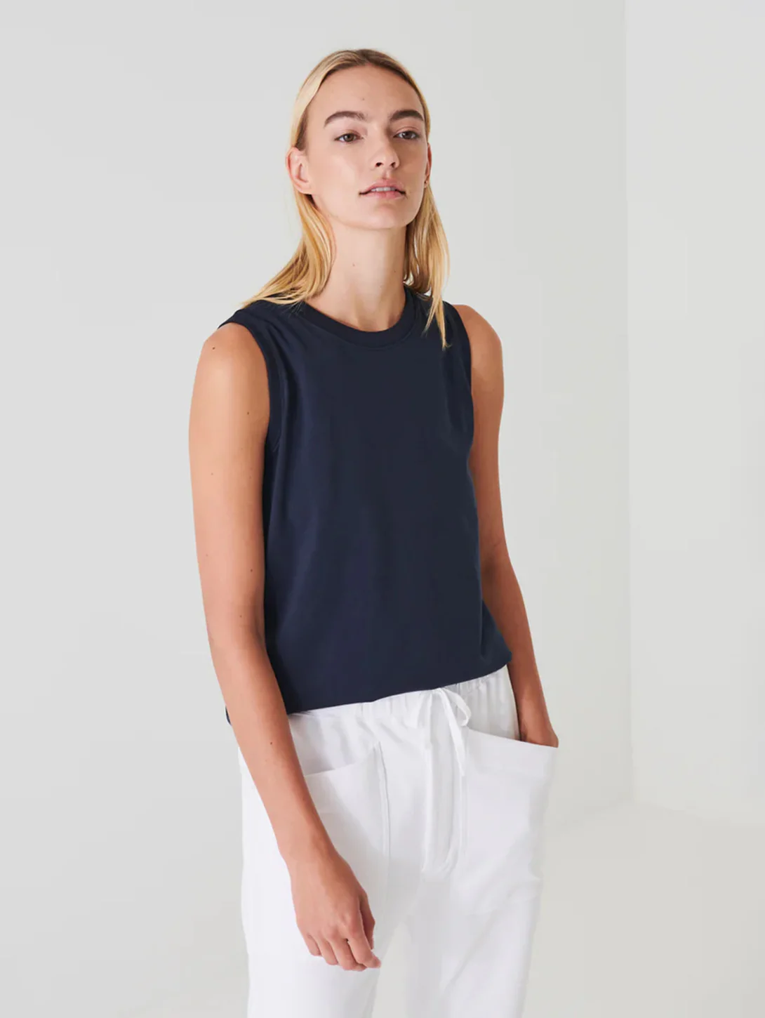 Iconic Boyfriend Fit Tank - Midnight