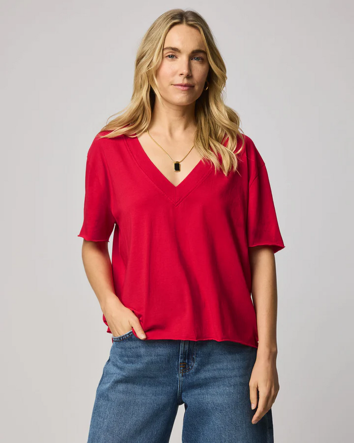 Kacey V Neck Tee - Rouge