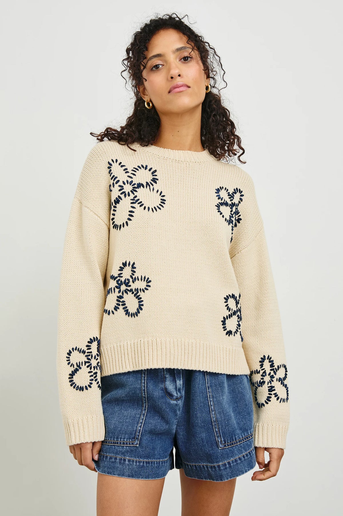 Zoey Sweater - Ivory Navy Stitched Daisies