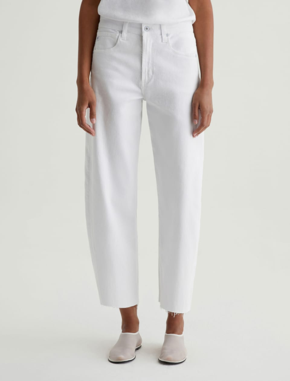 Hattie Barrel Crop - Gallery White