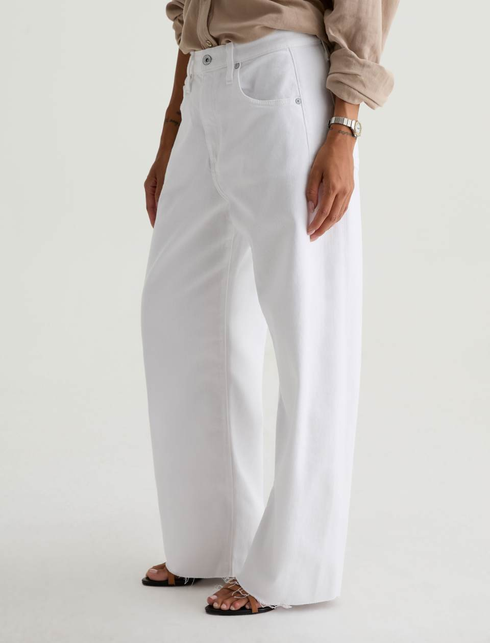 Hattie Barrel Crop - Gallery White