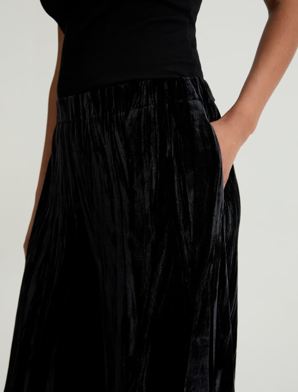 Careen Velvet Wide Leg Pull-On - Super Black