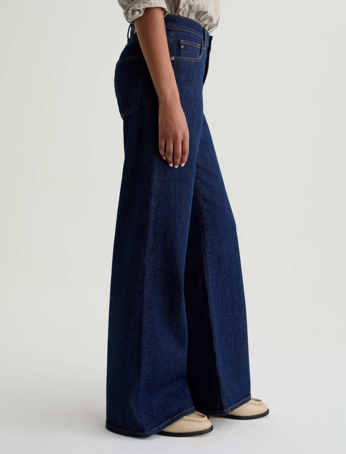Saige Mid Rise Wide Leg - Symmetry