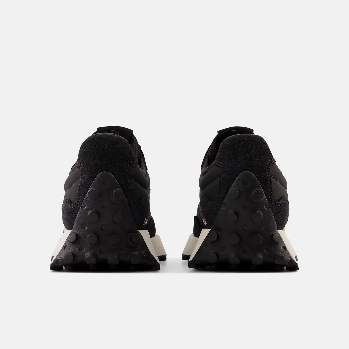 327 - Black With Sea Salt