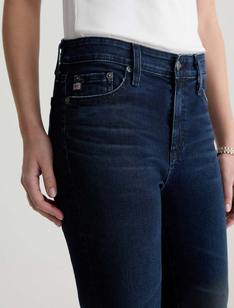 Mari Mid Rise Slim Straight - 3 Years Highrise