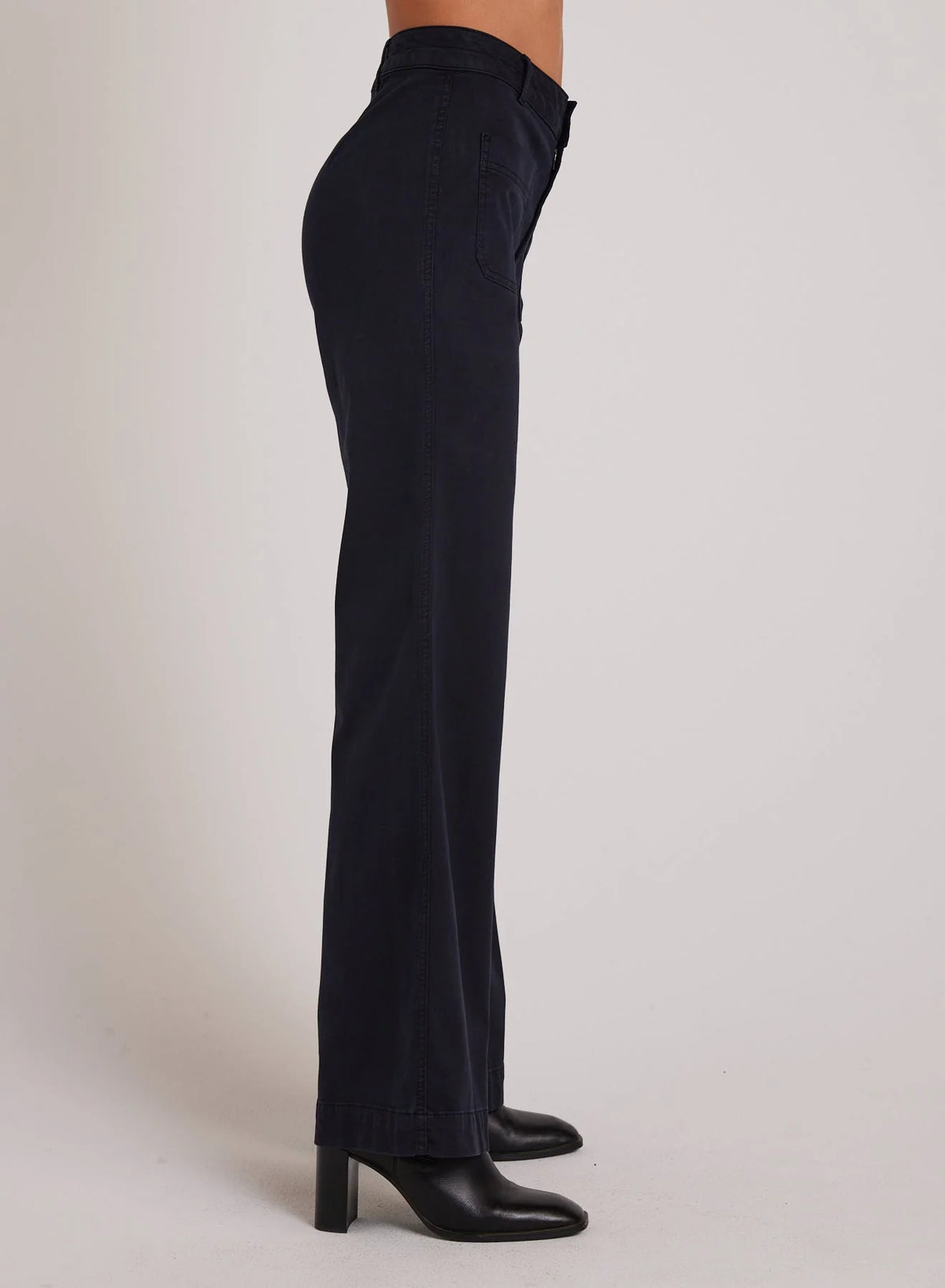 Lola Two Pocket Wide Leg - Soft Black