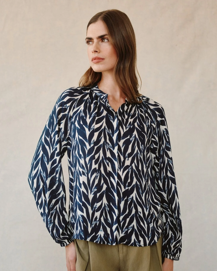 Long Sleeve Shirred Raglan Shirt - Navy Leaves Print
