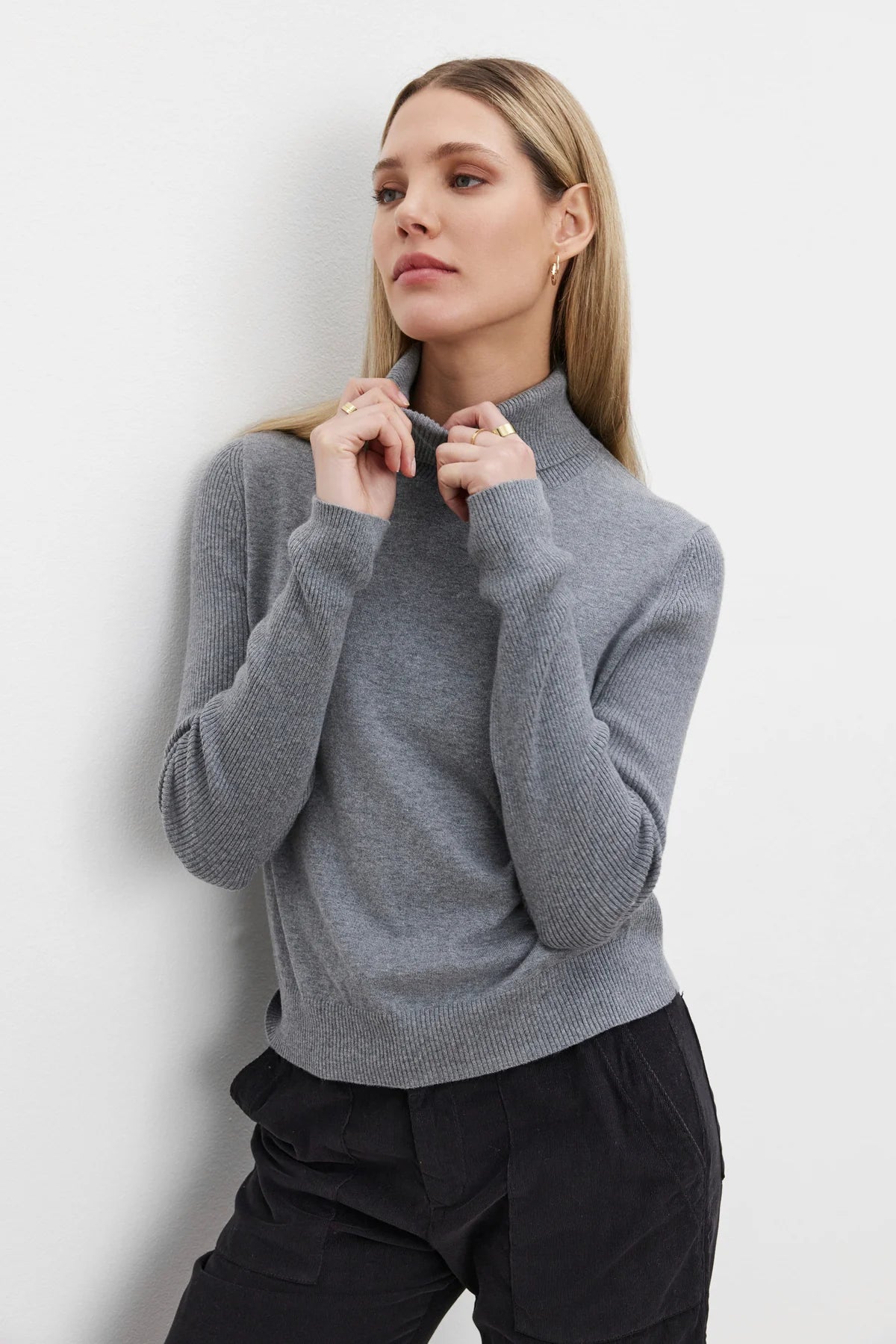 Korie Turtleneck Sweater - Medium Heather Grey