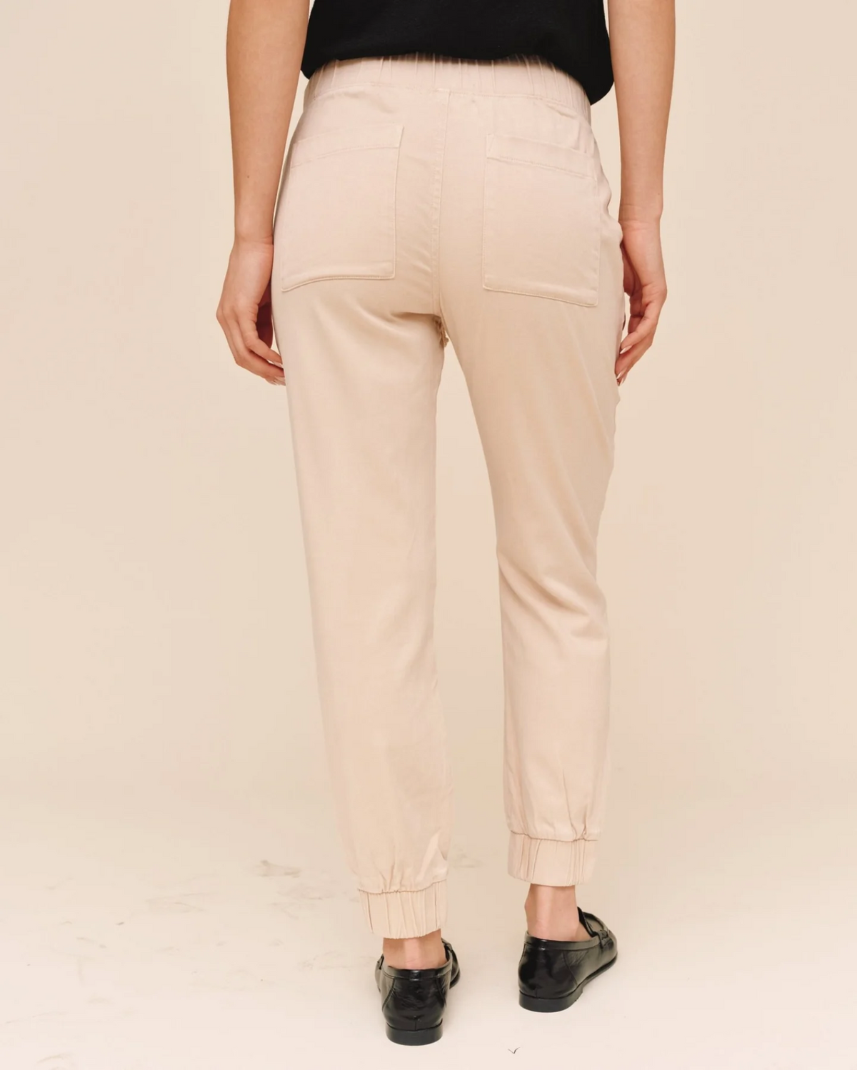 Pocket Jogger - Linen Sand