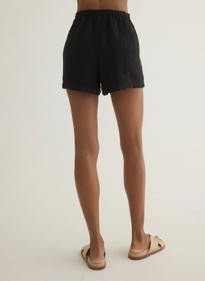 Seamed Ruffle Waist Short - Black