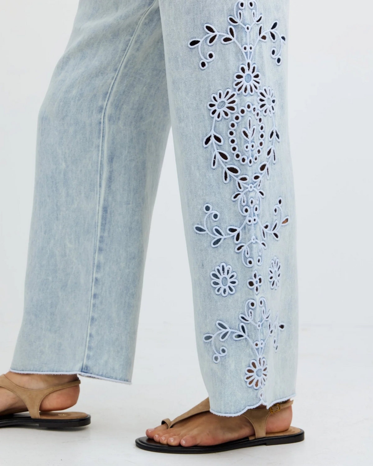 Side Embroidered Beach Pant - Light Seaspray Wash
