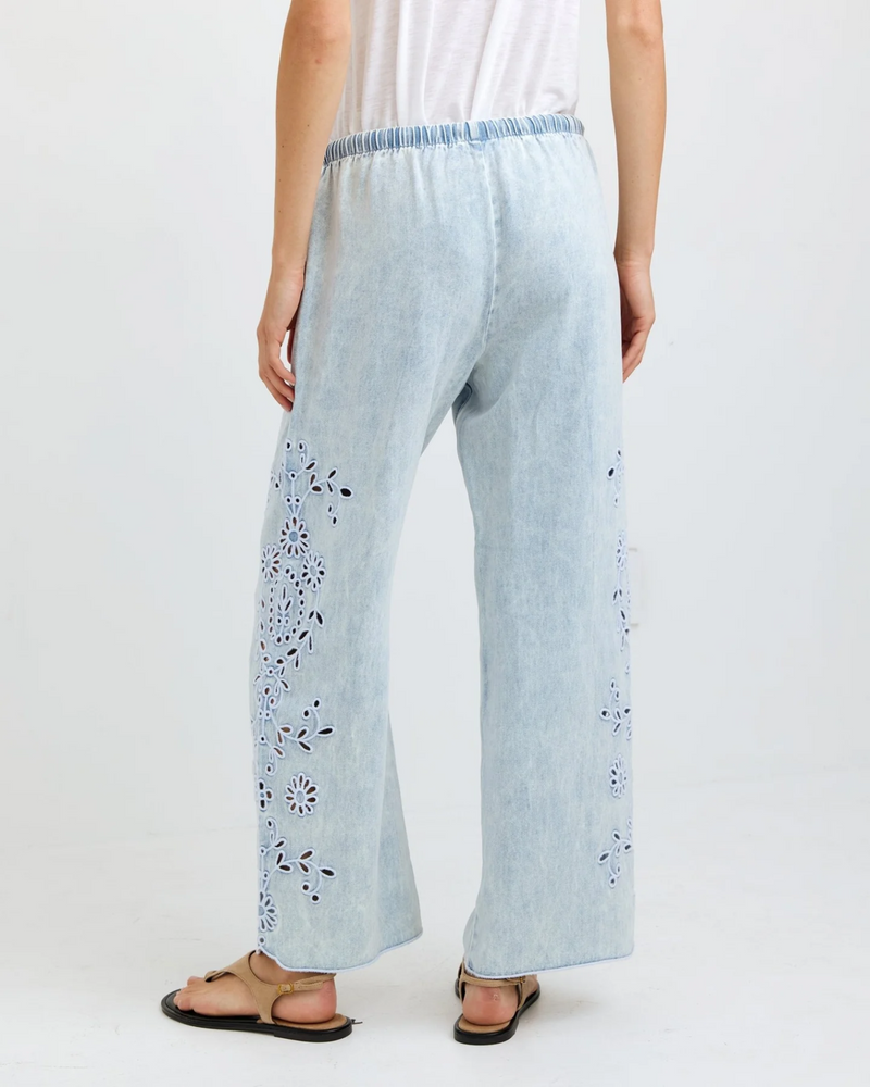 Side Embroidered Beach Pant - Light Seaspray Wash