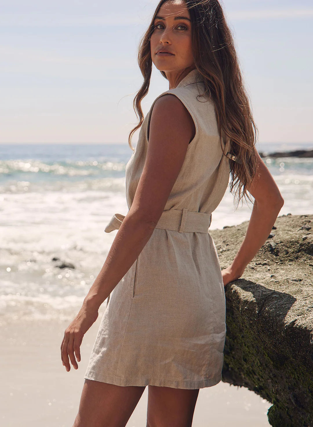 Sleeveless Belted Blazer Linen Sand Bella Dahl L LINEN SAND