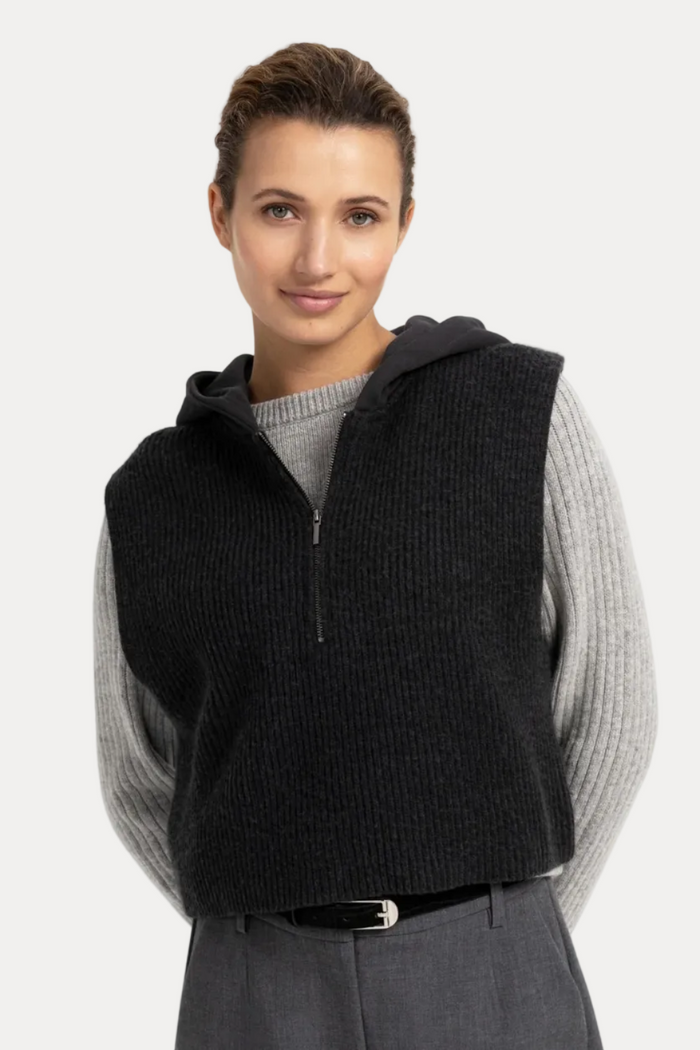 Sleeveless Knitted Top With Jersey Hoodie - Hole Black