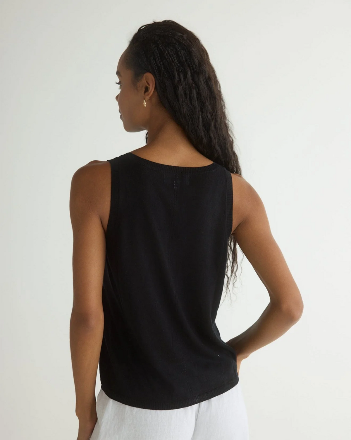 Sleeveless Scoop Neck Knit Top - Black