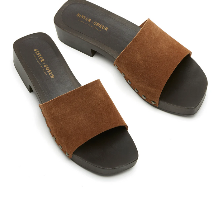 Wren Clogs - Tan